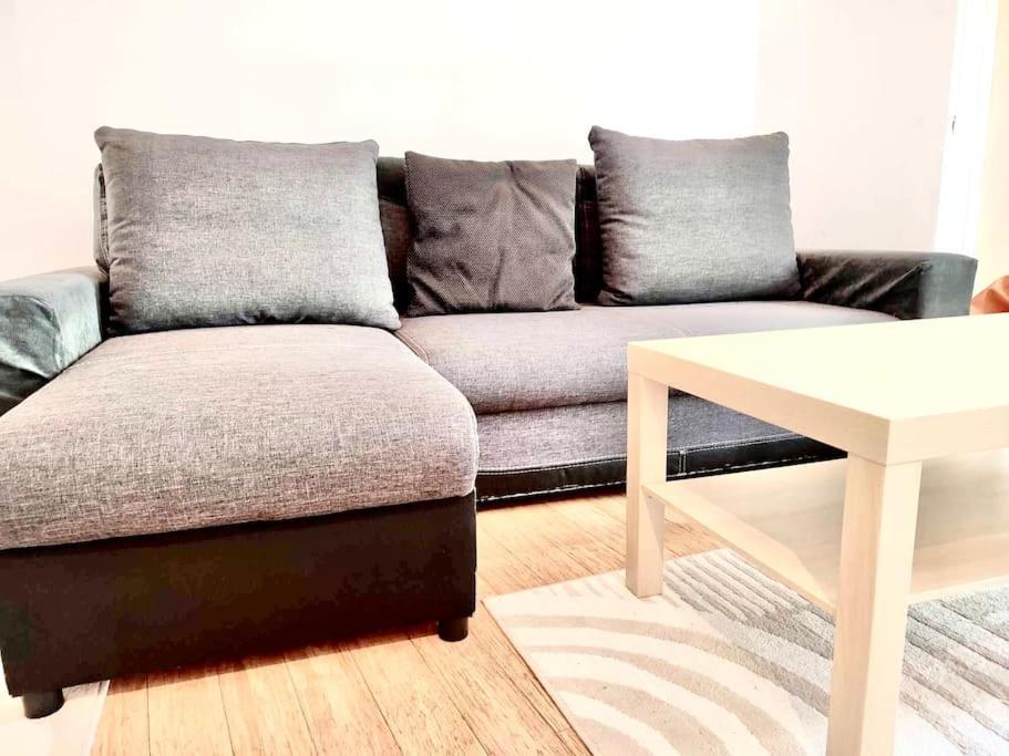 Nowoczesny Apartament Na Pradze Warsaw Luaran gambar